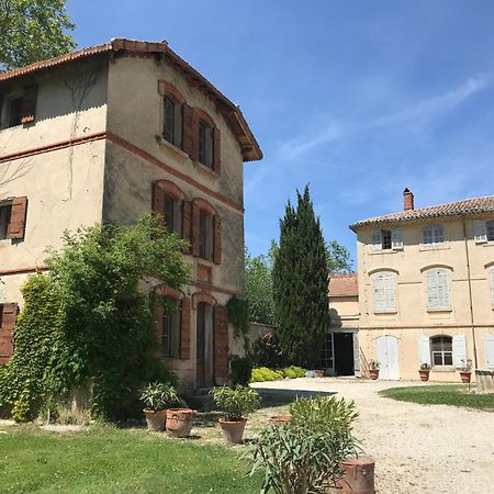 Le Pavillon D'Arnajon Hotell Le Puy-Sainte-Réparade Exteriör bild