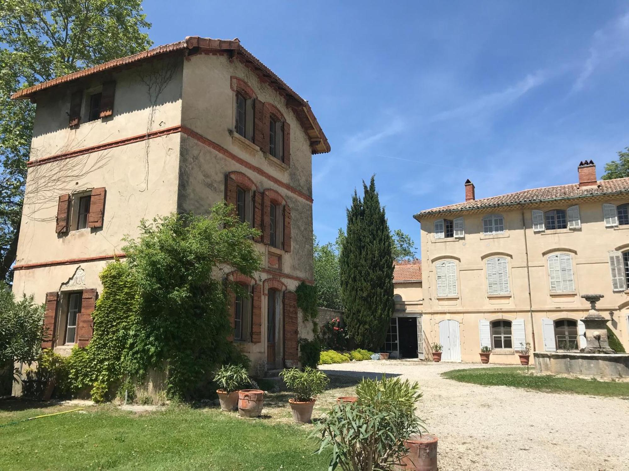 Le Pavillon D'Arnajon Hotell Le Puy-Sainte-Réparade Exteriör bild